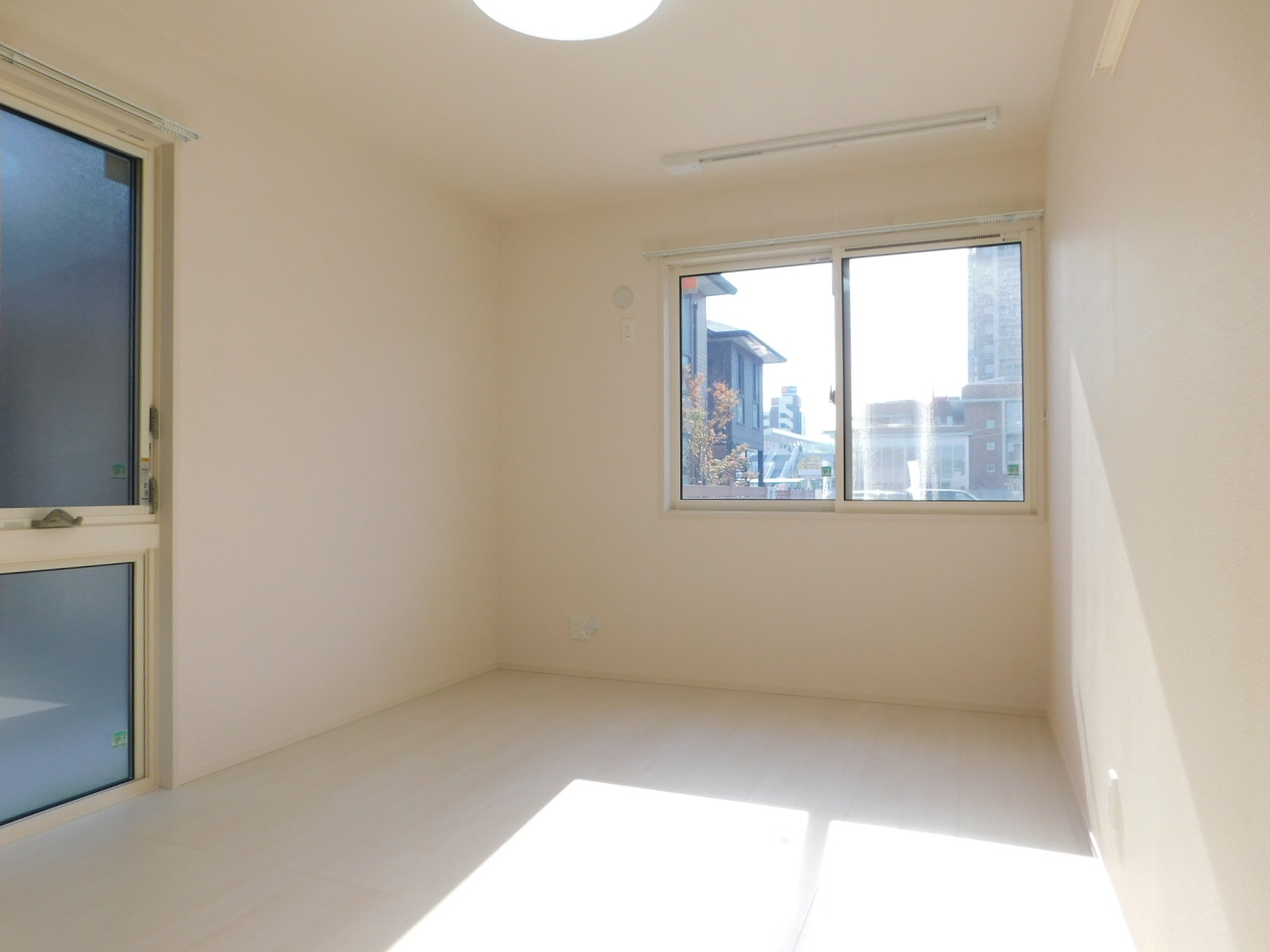 D-room城野駅　B棟 351