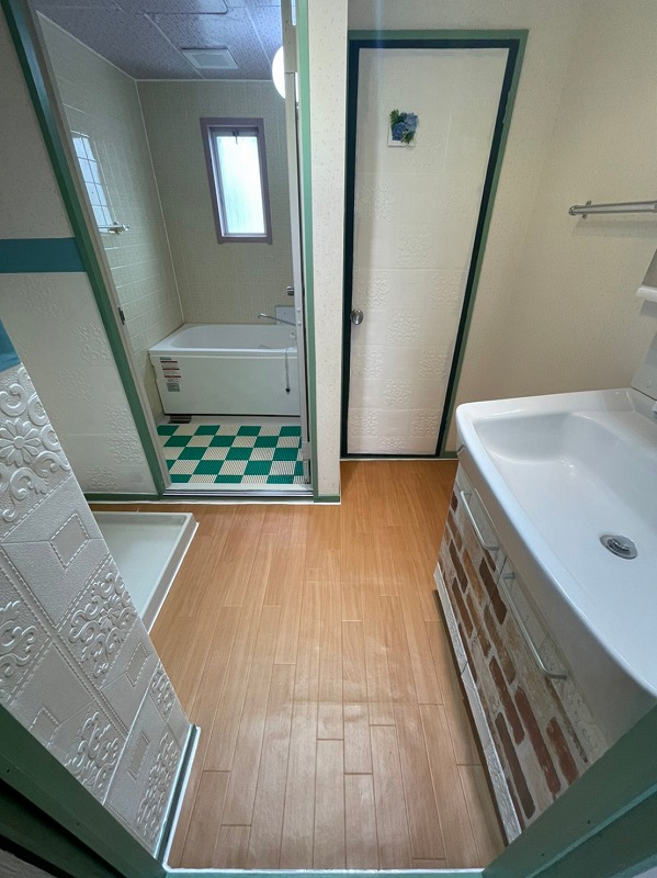 エメラルドタウン本城C棟 LINE_ALBUM_エメラルドタウン本城C棟　402号_220405_22