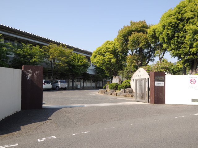 G.シュヴァリエ 中学校