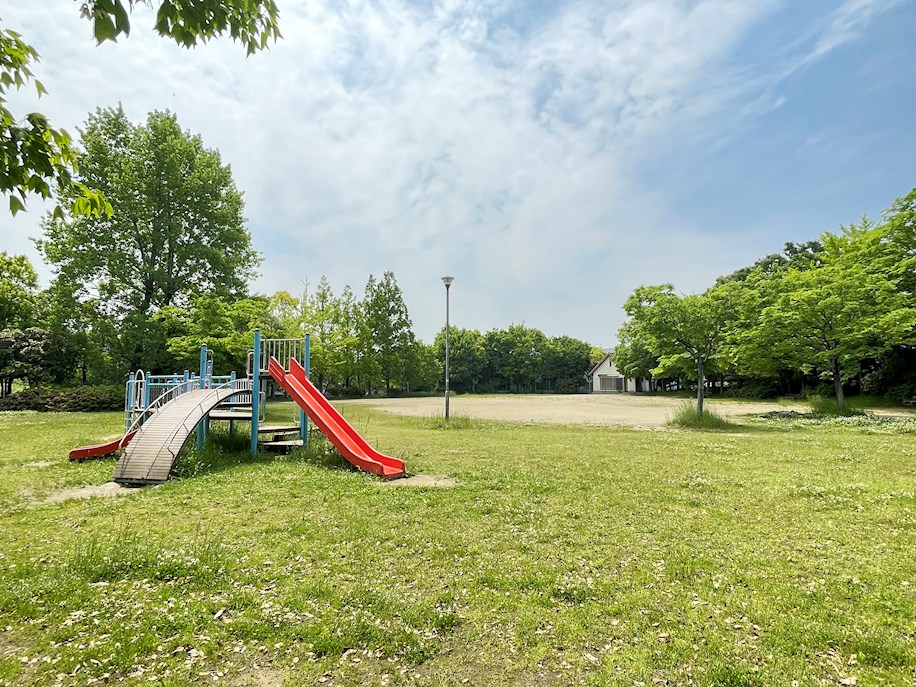D-ROOM友田 公園