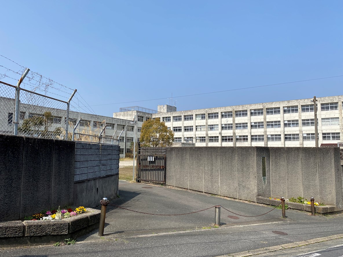 太賀二丁目18番貸家 中間市立中間南中学校