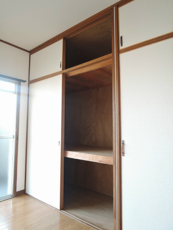 第三白石ビル 収納