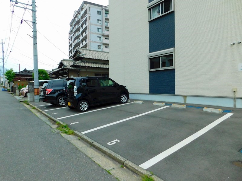 CS到津 駐車場