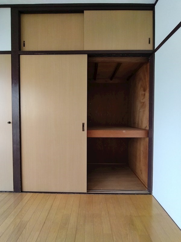 関門スカイプラザビル 収納
