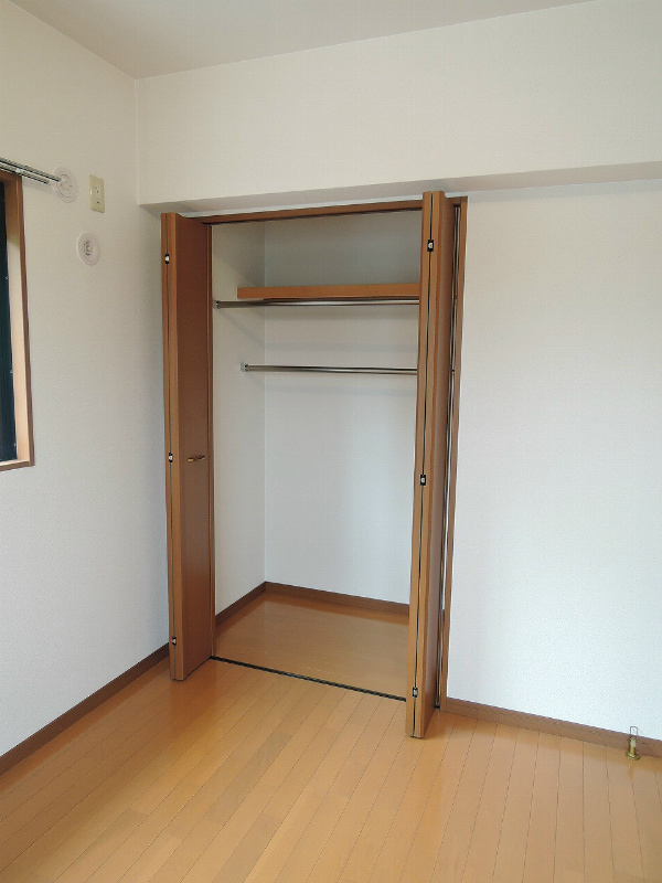 シャトーＫ葛原 収納