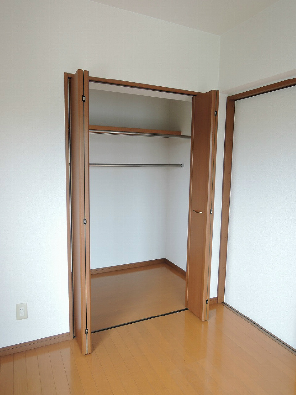 シャトーＫ葛原 収納