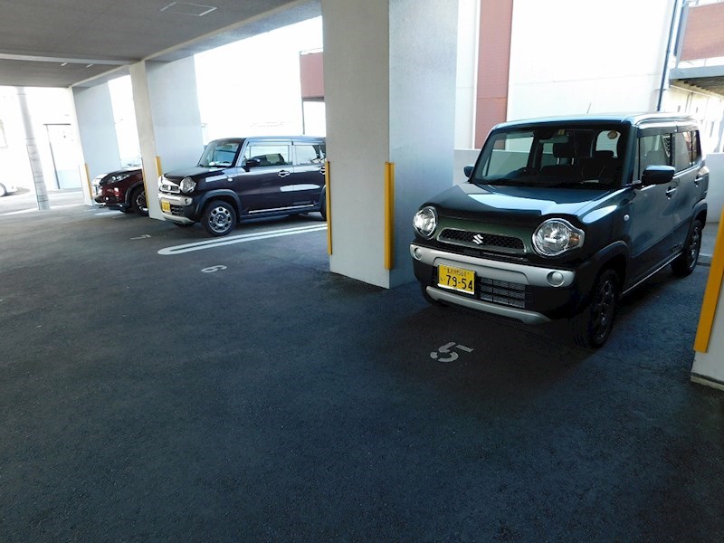 ピエタ 駐車場