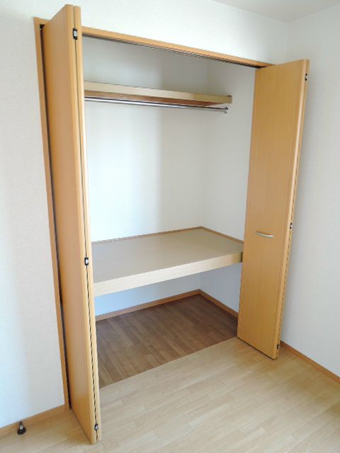グランドゥールA棟 収納