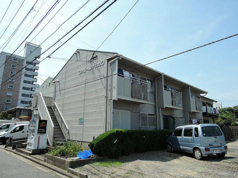 ファミール・ナカガワ 外観