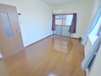 アリーバ小倉 リビング