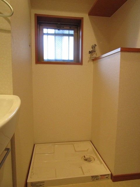 ニューリバー三萩野 その他