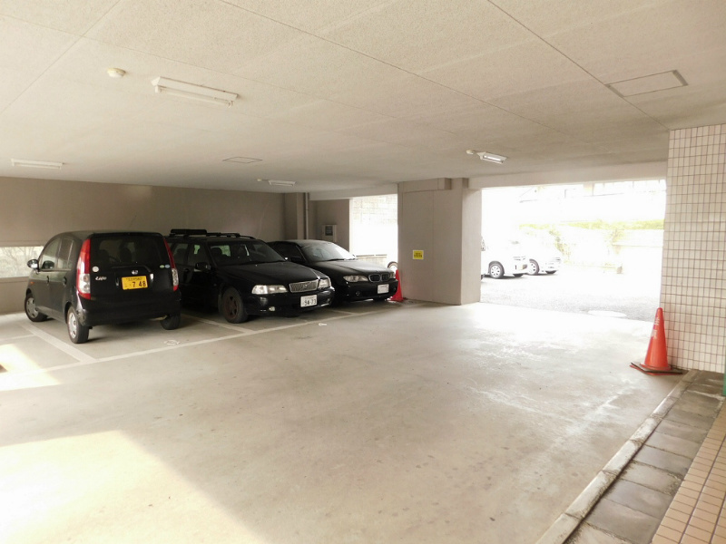 ラ．セール石﨑 駐車場