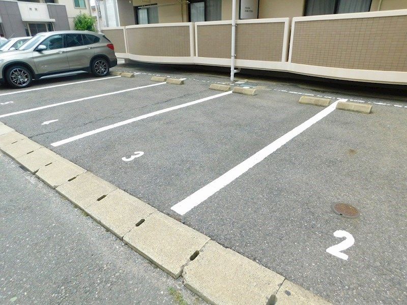 ボネール門司 駐車場