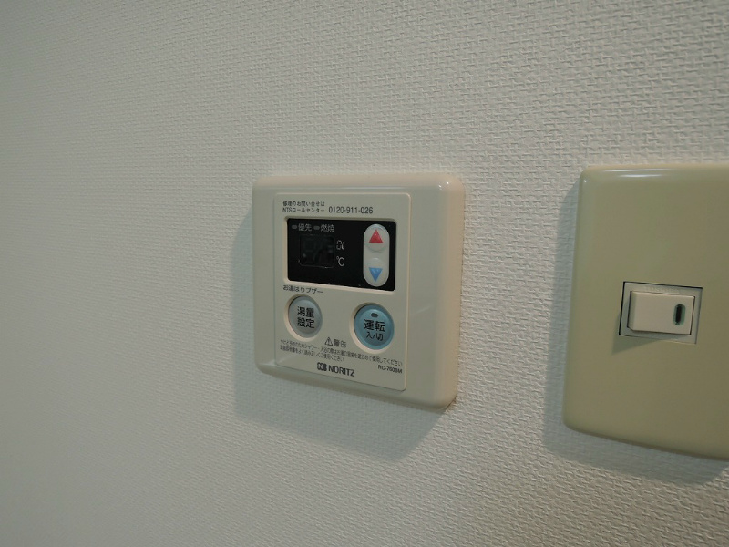 寿山ビル 給湯パネル