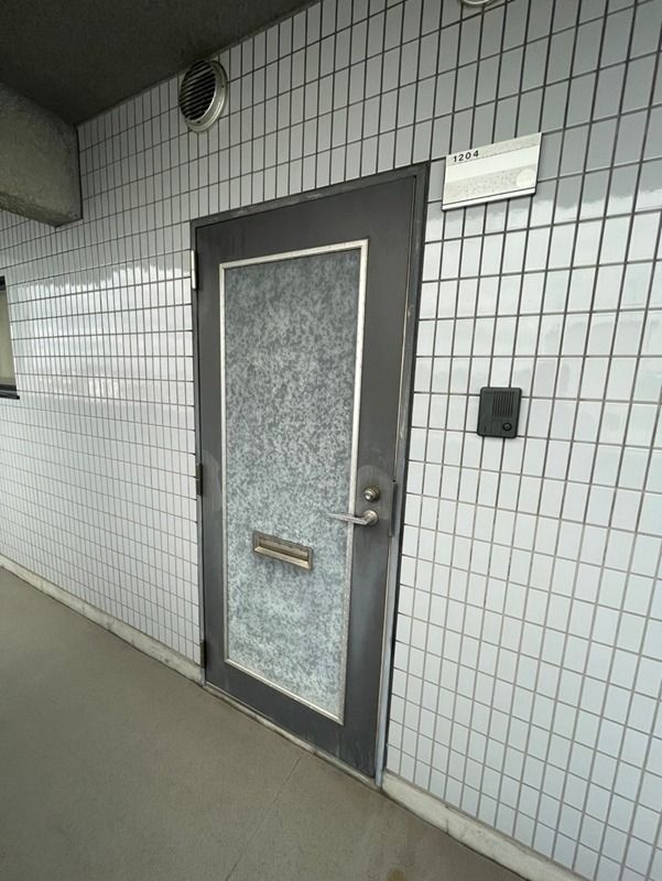 ロイヤルエレガンス 玄関
