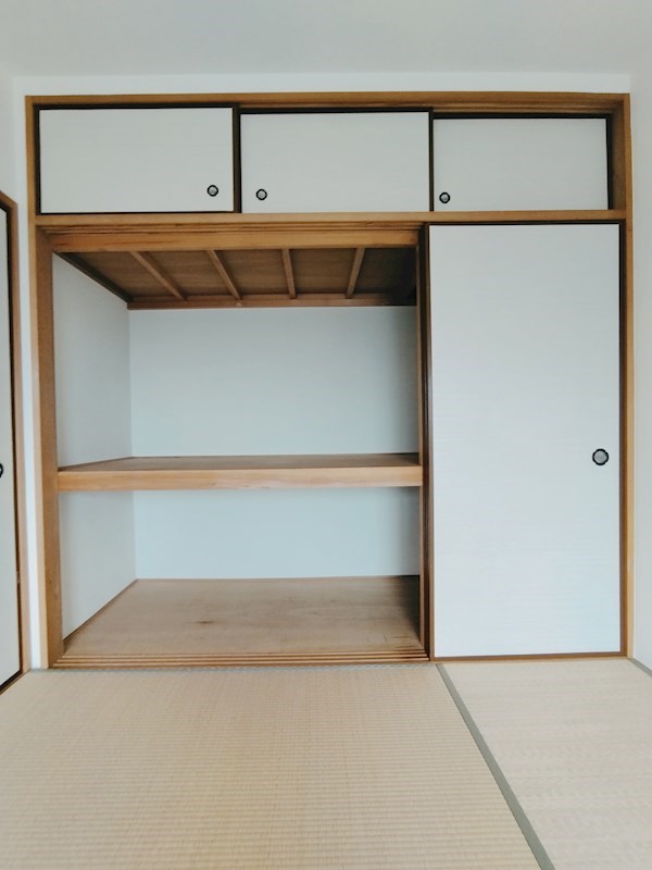 エルスール湯川　参番館 収納