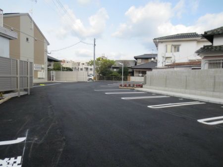 エスペランサ小倉北 駐車場