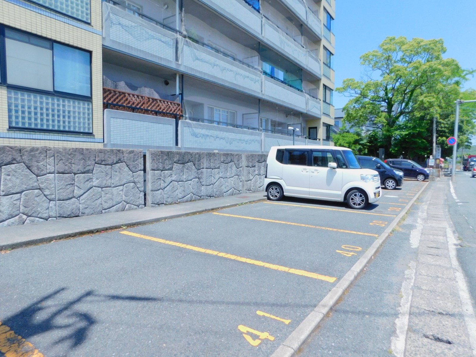 レリディアンス・ビューマ 駐車場