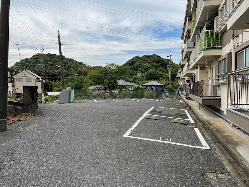田の浦ハイツ 駐車場