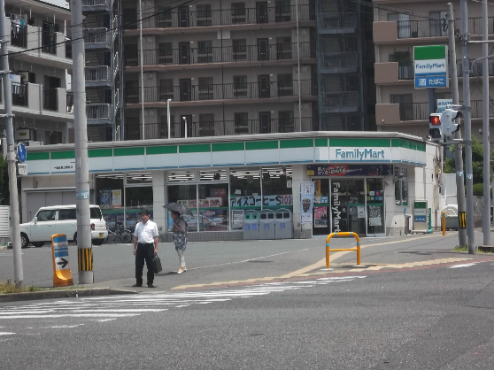 プレジデントタカヤ ﾌｧﾐﾘｰﾏｰﾄ 小倉企救丘駅前店