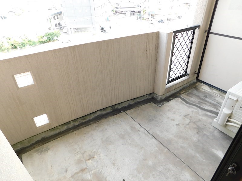 ジュネス壱番館  ベランダ
