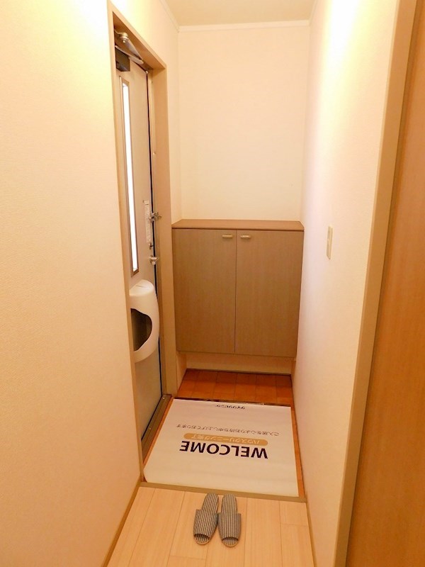 クレール長尾 玄関