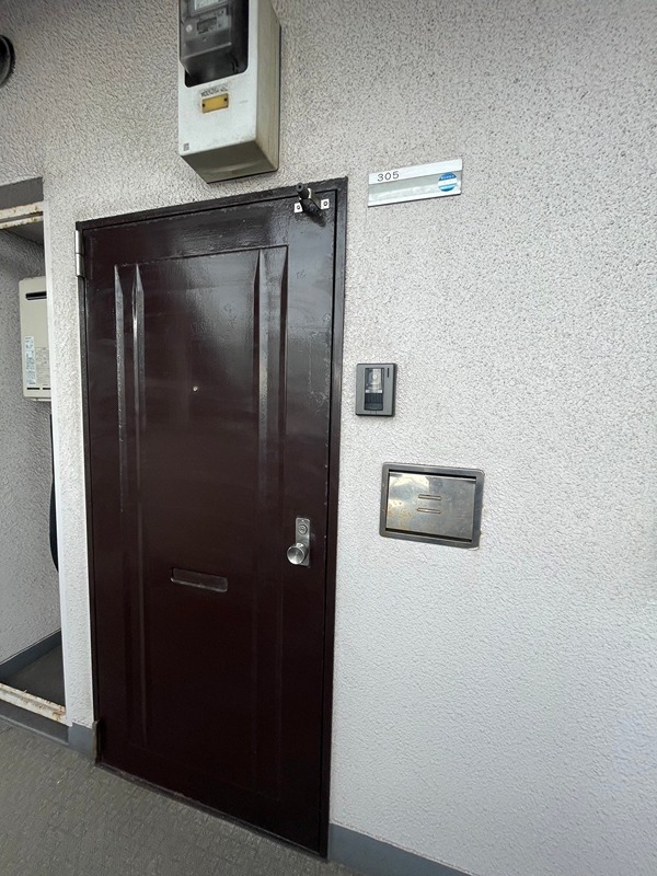 杏林ビル 玄関
