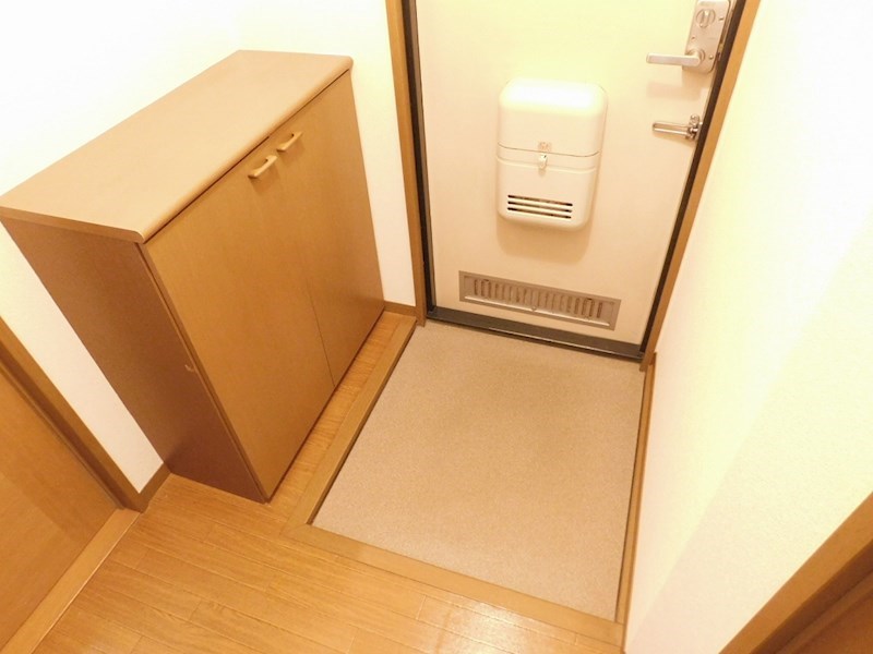 グランドゥール田中 玄関
