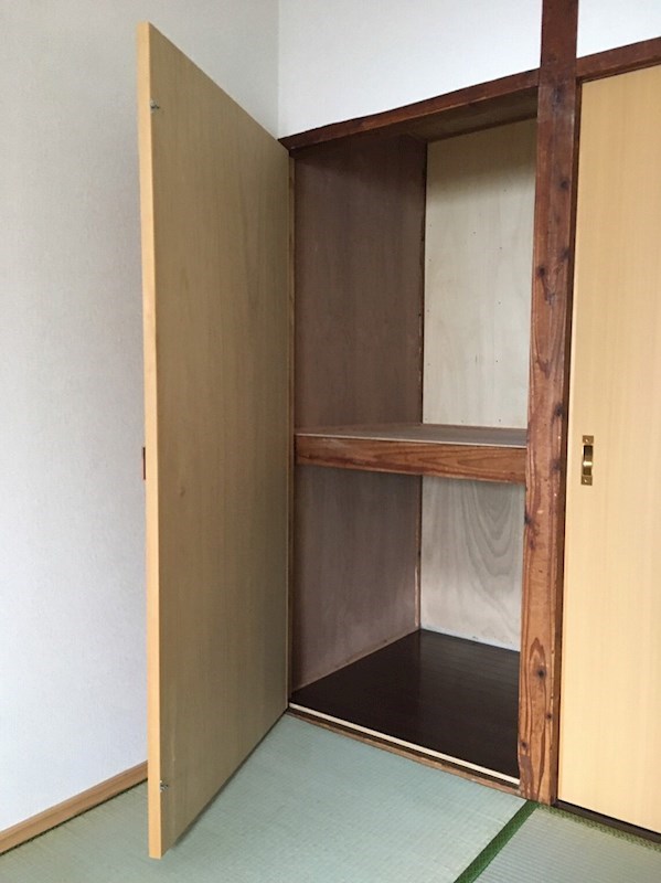 苅田町大字尾倉貸家3号 収納