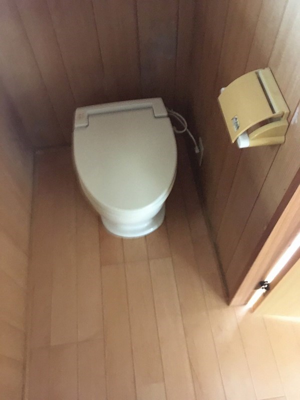 苅田町大字尾倉貸家3号 トイレ