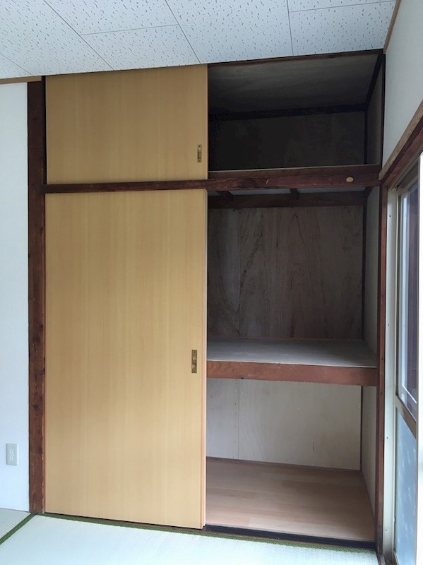 苅田町大字尾倉貸家3号 収納