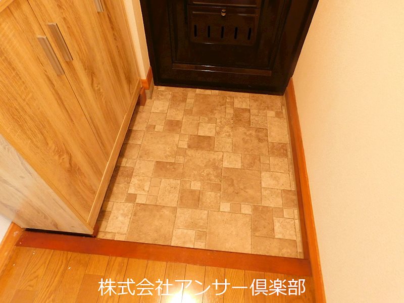 サンライズ片野 玄関