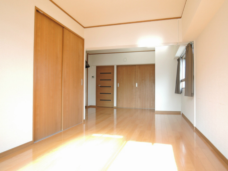 渡辺興産ビル リビング