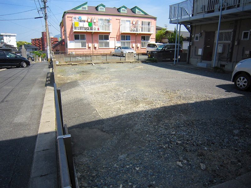 パナハイツ野中 駐車場
