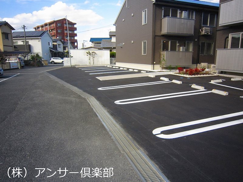 since2020　北 駐車場