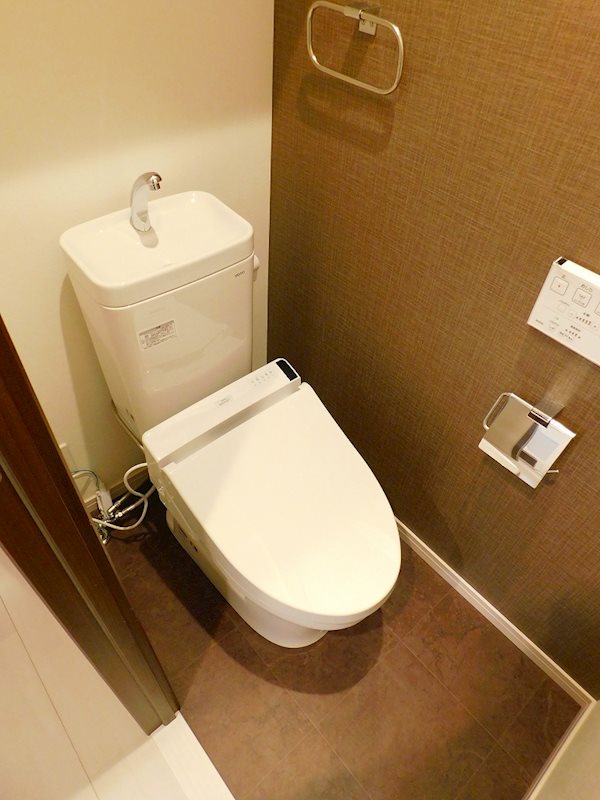 THE SQUARE Platinum Residence トイレ