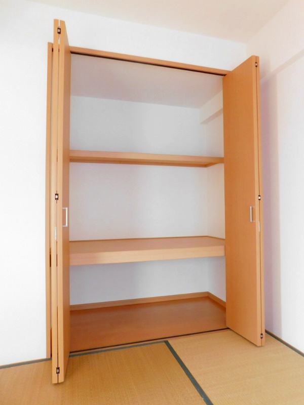 オータムパレス 収納
