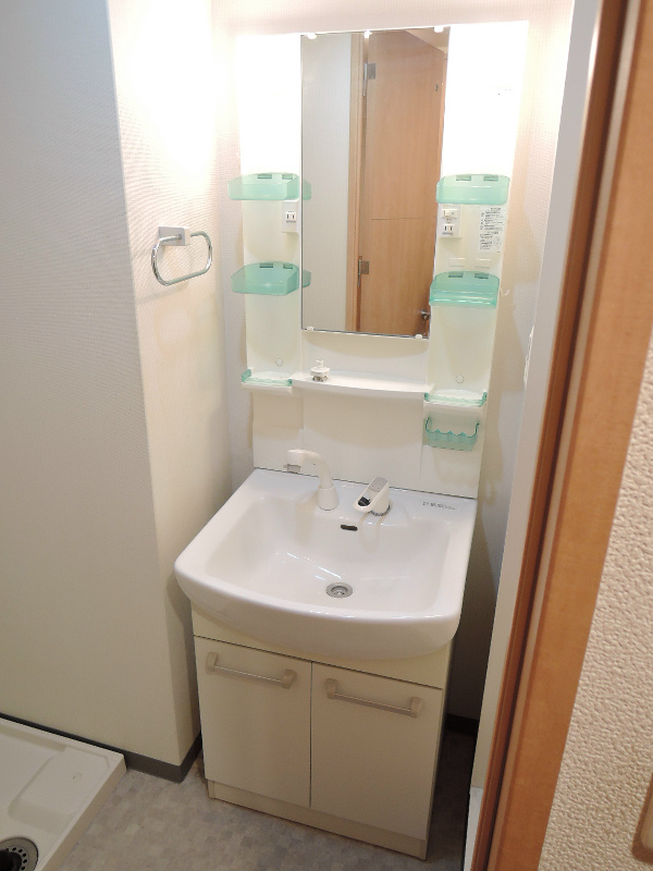 リード大手町 洗面所