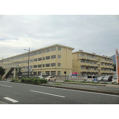 サンコーポ熊本 北九州市立足立中学校