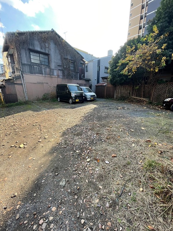 吉野町貸家D 駐車場