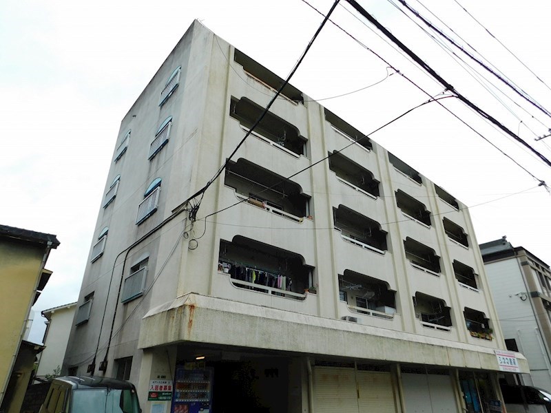 オアシス三萩野 外観