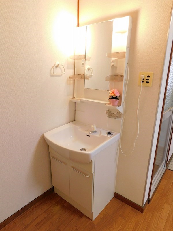オアシス三萩野 洗面所
