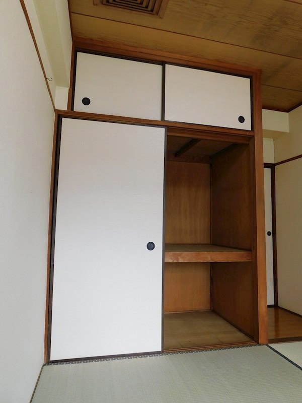 オアシス三萩野 収納