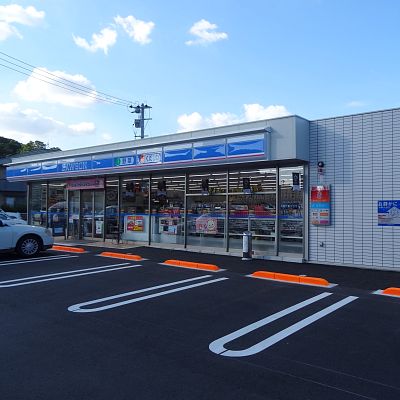 トレス若園館 ﾛｰｿﾝ 小倉蜷田若園店