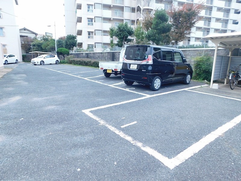城野団地1棟 駐車場