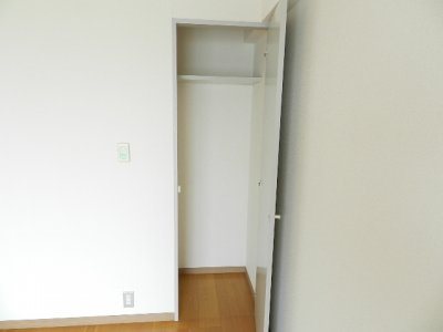 タカフジ・アパートメント 収納