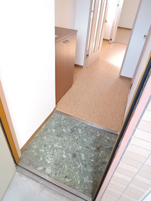 ウイングス片野Ⅰ 玄関