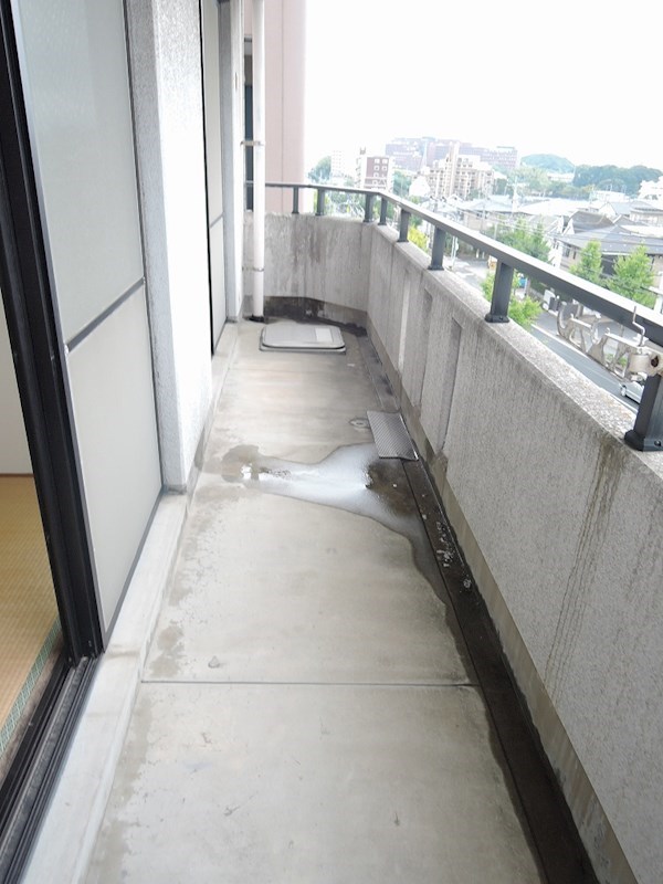 学園台ビル ベランダ