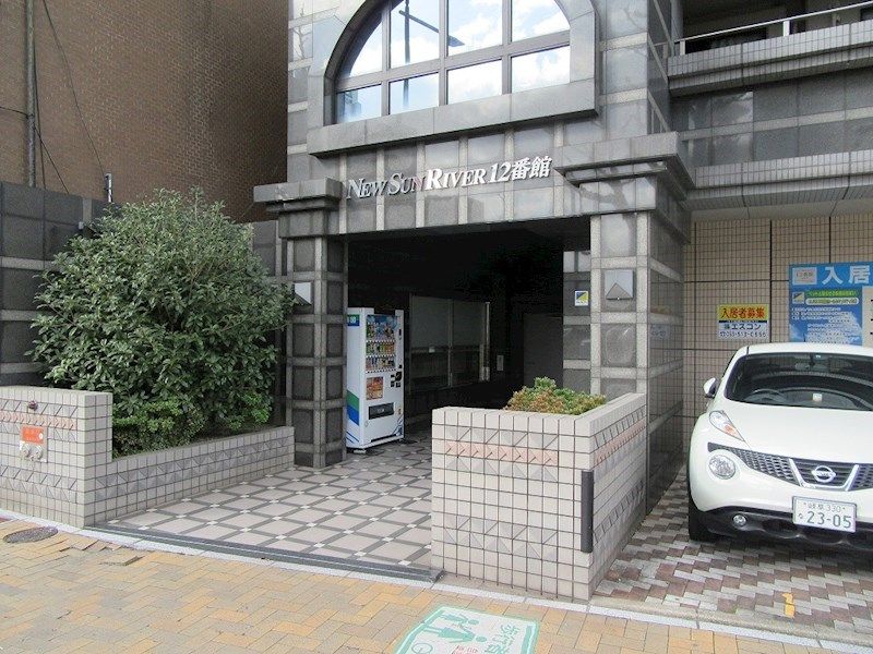 ニューサンリバー12番館 エントランス