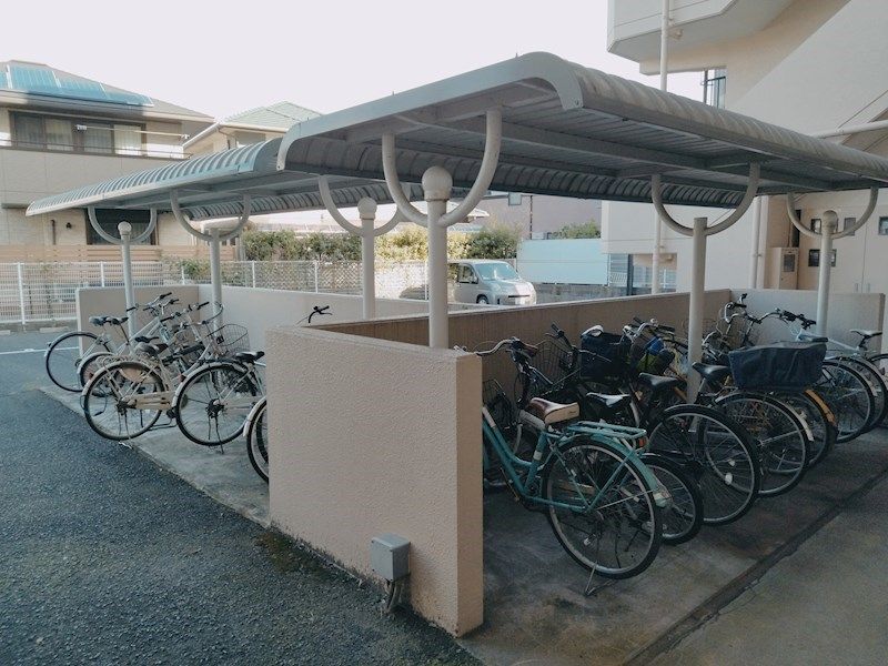 ハーベスト守恒 駐車場